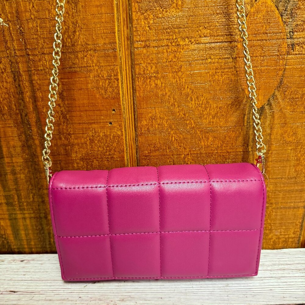 URBAN EXPRESSIONS Riley Quilted Crossbody - Magenta